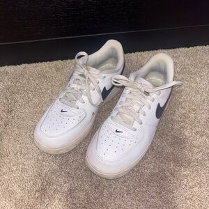 Sunflower have a nike day air force